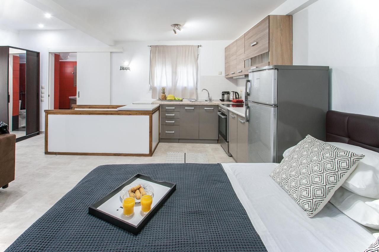 Bohemian Townhouse Apartment Skiathos Town
