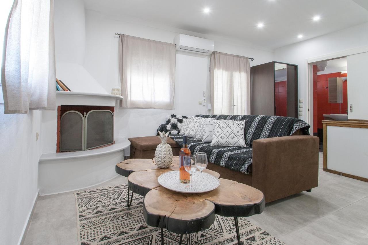Bohemian Townhouse * Skiathos Town