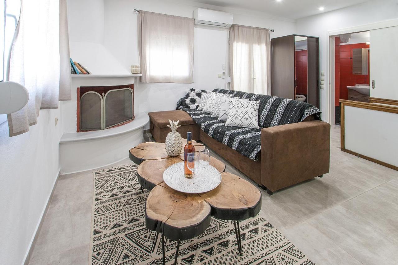 Bohemian Townhouse Skiathos Town