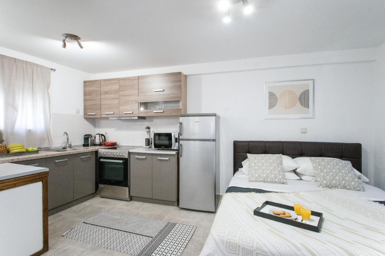 Apartment Bohemian Townhouse Skiathos Town