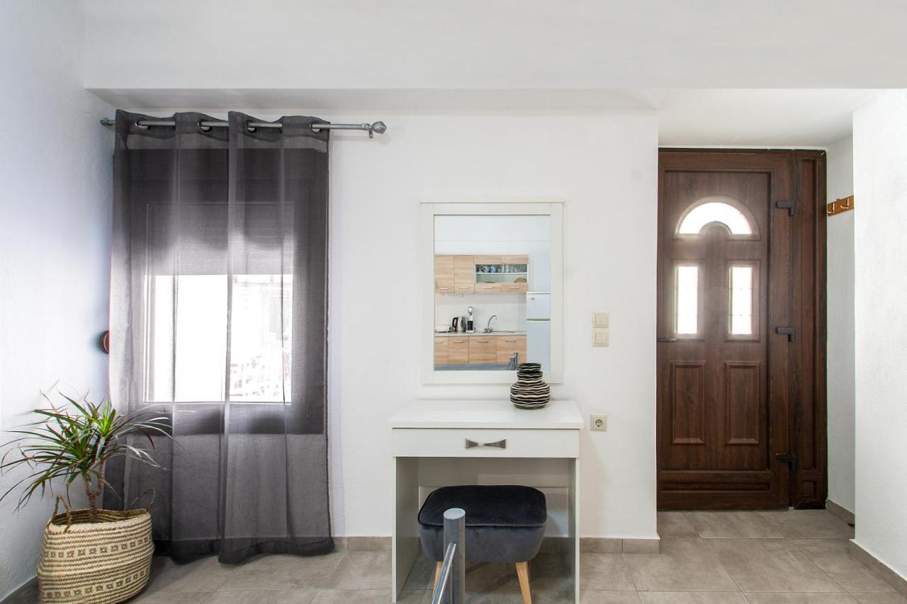 Bohemian Townhouse * Skiathos Town