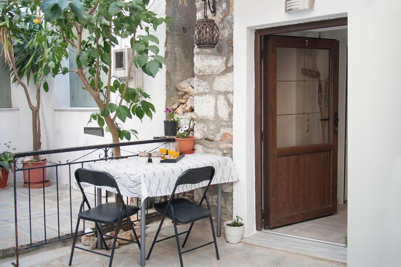 Bohemian Townhouse * Skiathos Town