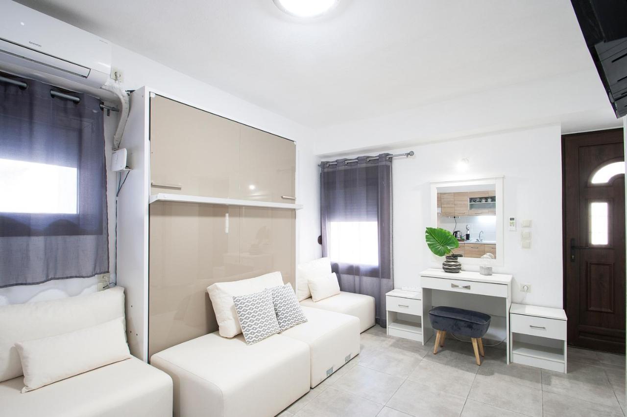 Bohemian Townhouse * Skiathos Town